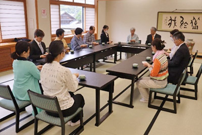 お茶のいただき方